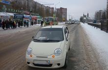 На Московском проспекте в Ярославле парень пытался перебежать дорогу на красный свет