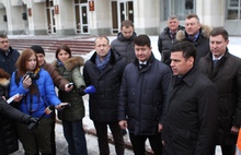 В Ярославле водителям вручили ключи от пятнадцати снегоуборочных машин