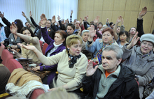 Жители Ярославля  выступили против строительства автостоянки в Бутусовском парке. Фоторепортаж