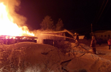 В Ярославской области сгорели дом и автомобиль