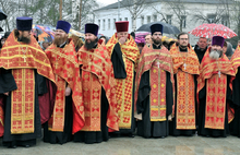 В Ярославле освятили место под строительство колокольни Успенского собора. Фоторепортаж