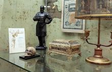 Ярославский музей-заповедник приглашает познакомиться с выставкой «Русские денди или Два века мужской красоты»