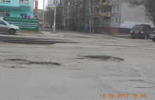 Прокуратура требует отремонтировать дороги в Брагино в Ярославле