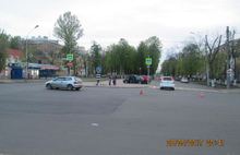 В центре Ярославля в ДТП пострадал мотоциклист
