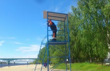 В Ярославле установили спасательную вышку на Тверицком пляже