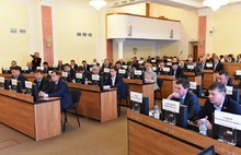 Владимир Слепцов отчитался перед депутатами муниципалитета Ярославля за прошлый год