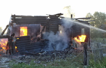 Ночью в Ярославской области сгорел частный дом