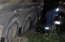 На федеральной трассе в Ярославской области грузовик сбил мотоцикл