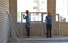 Мэр Ярославля проверил, как идет строительство двух детских садиков