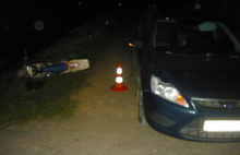 В Ярославском районе 12-летний водитель мототранспорта врезался в стоящий «Форд»