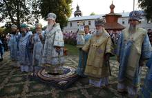 Службу в Толгском монастыре возглавил бывший учащийся школы рабочей молодежи в Ярославле