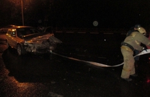 Две иномарки пали жертвами ночного ДТП в Ярославле