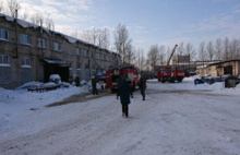 В Ярославле загорелась мебельная фабрика: видео
