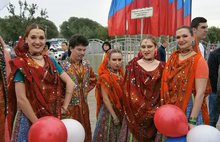 День России в Ярославле подтвердил - настоящую дружбу  народов не  разлить  даже  дождем