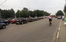 В Ярославле на Заволжском мосту страшное ДТП спровоцировало огромную пробку: видео