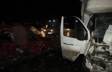 В Ярославском районе столкнулись «ГАЗель» и «Фольксваген»: машины разбиты, один человек погиб