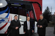 Волейбольному клубу «Ярославич» подарили новый автобус: видео