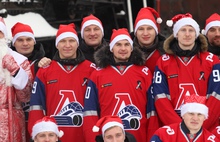 Фоторепортаж: Хоккеисты «Локомотива» сделали совместное новогоднее фото