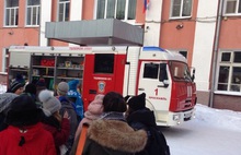 В сменке на мороз: подробности эвакуации ярославской школы