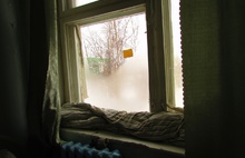 Тутаевская ЦРБ: в гинекологии пациентки утепляют окна матрасами