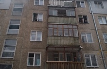 «Это поджог»: в Дзержинском районе Ярославля снова горит подъезд многоквартирного дома