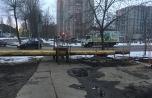 «Дать мэру в руки коляску»: ярославцы недовольны странной аркой на Красноборской