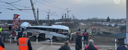 В Ярославской области возбудили уголовное дело из-за ДТП автобуса с поездом