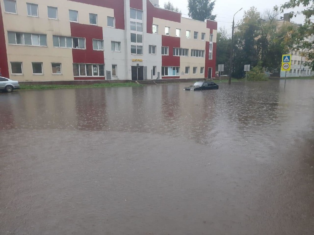 В Ярославль пришел большой потоп