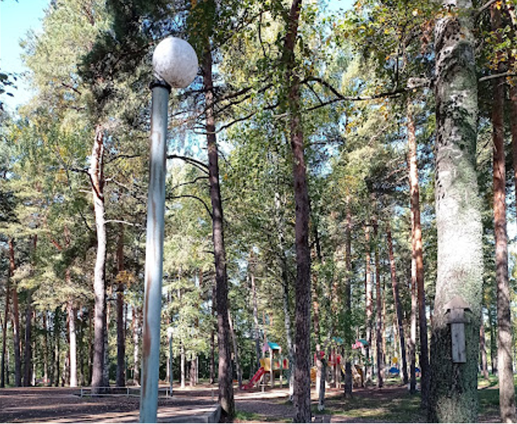 В Ярославле шесть лет не могут вернуть свет в городской парк у ДК «Энергетик»