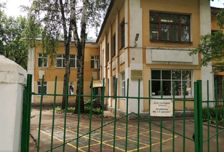 В Ярославле сообщают о стрельбе на территории детского сада