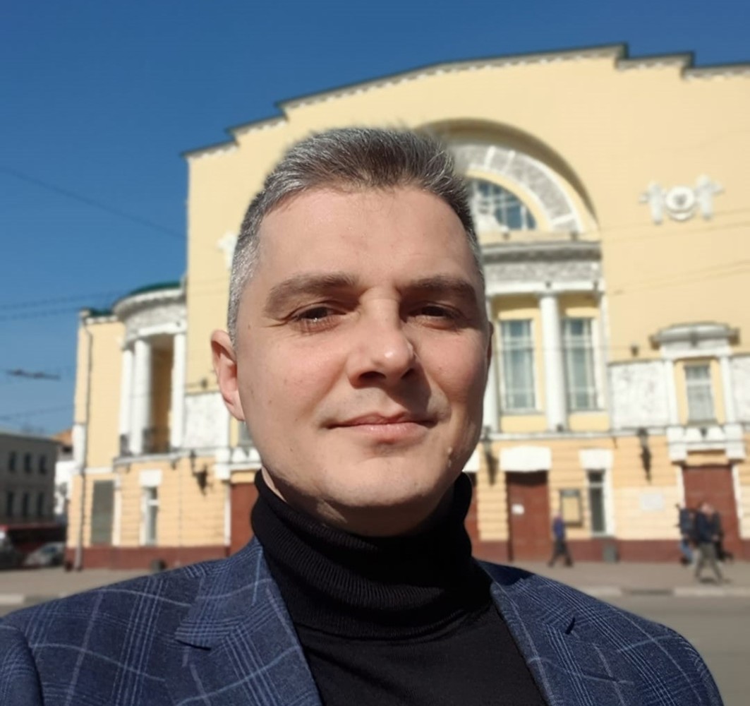 Директор Волковского театра переходит на работу в МХТ к Константину Хабенскому 