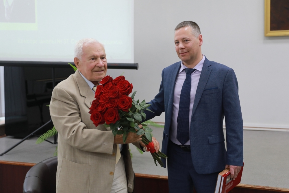 Глава Ярославской области принял участие в презентации книги Михаила Пеймера