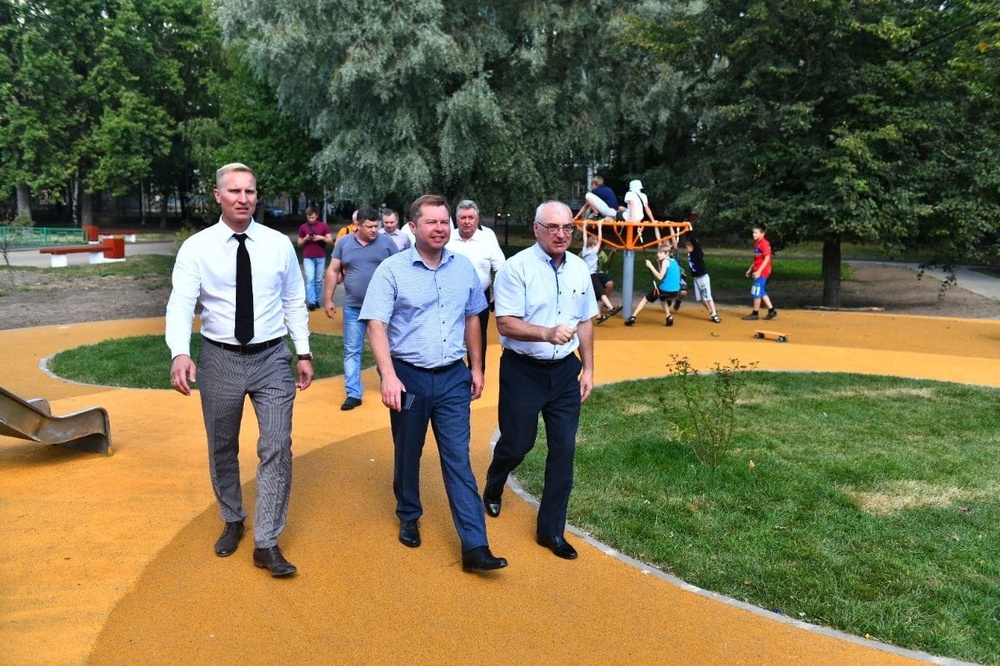В Ярославле завершается благоустройство парка «Рабочий сад»