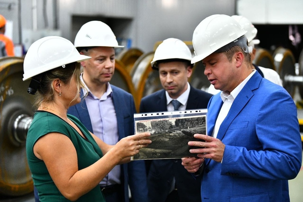 Илья Мотовилов посетил Ярославский вагоноремонтный завод