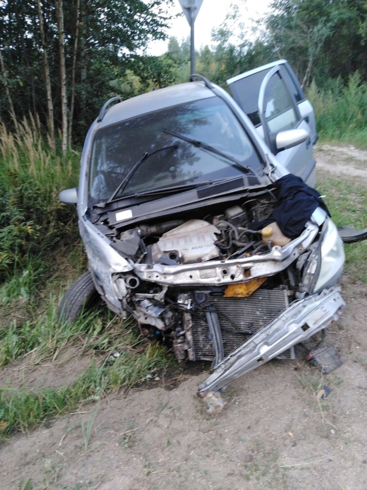 Пассажирка иномарки погибла в ДТП под Угличем
