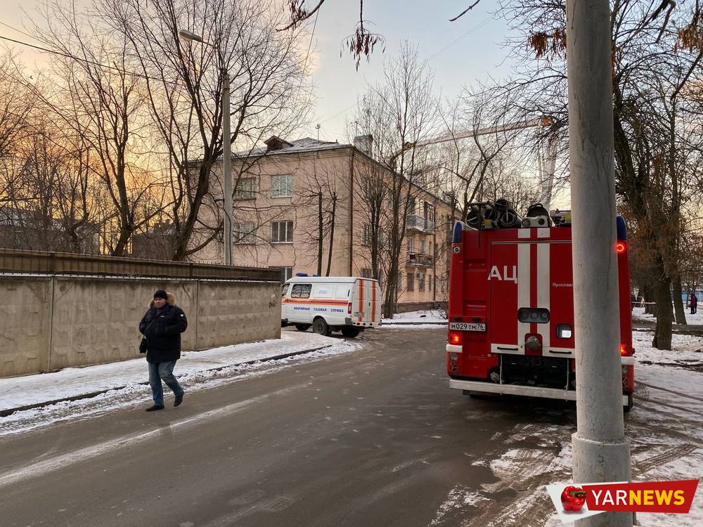 Губернатор и мэр осмотрели пострадавший от взрыва газа дом в Ярославле