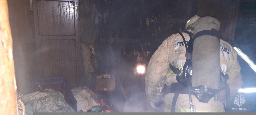 В Ярославле при пожаре в брагинской пятиэтажке погибли три человека