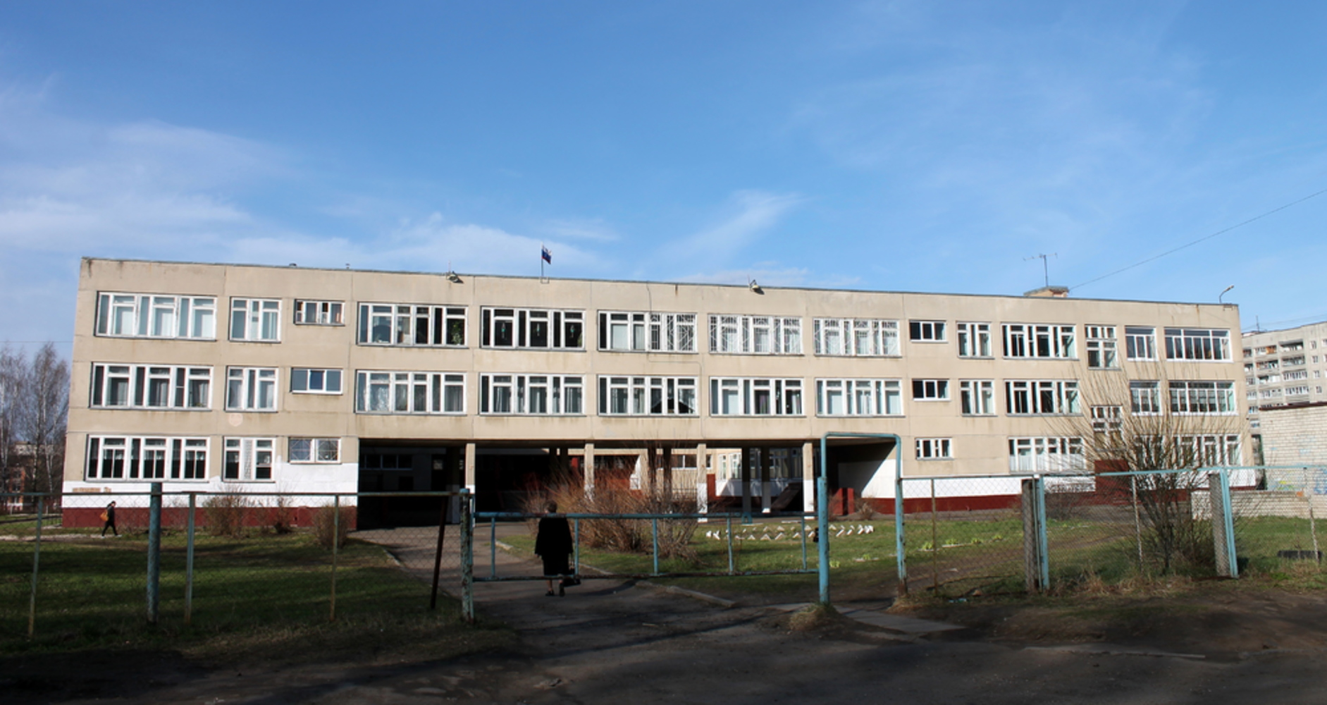 В Ярославле эвакуировали учеников школы