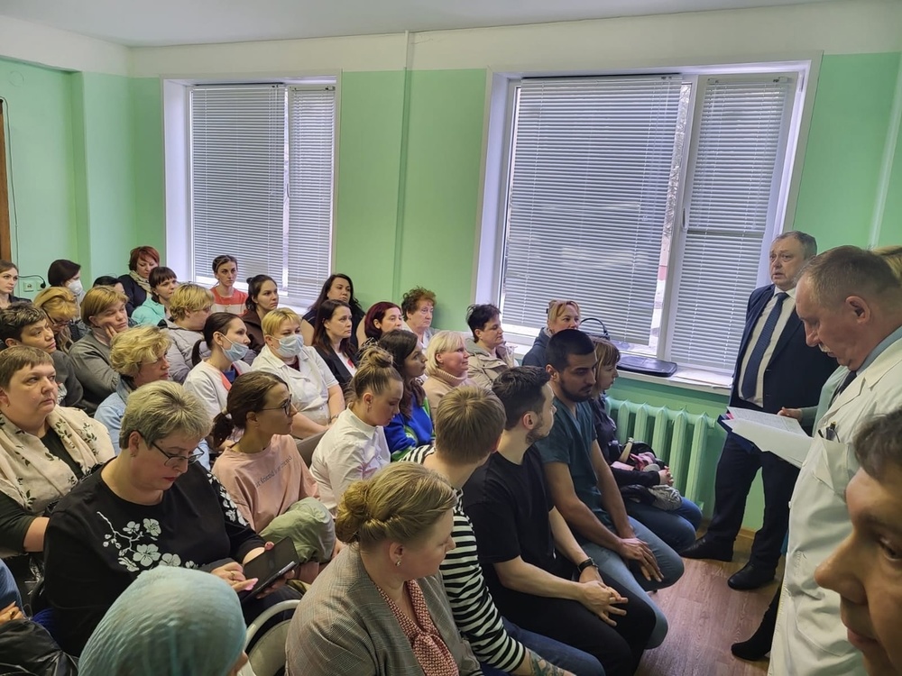 В Ярославле низкие зарплаты врачей объяснили нехваткой пациентов 
