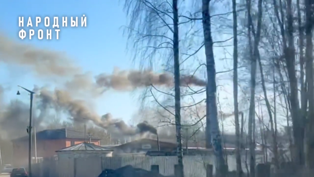 «Надевают респираторы»: соседи завода по уничтожению отходов в Ярославле жалуются на невыносимый запах