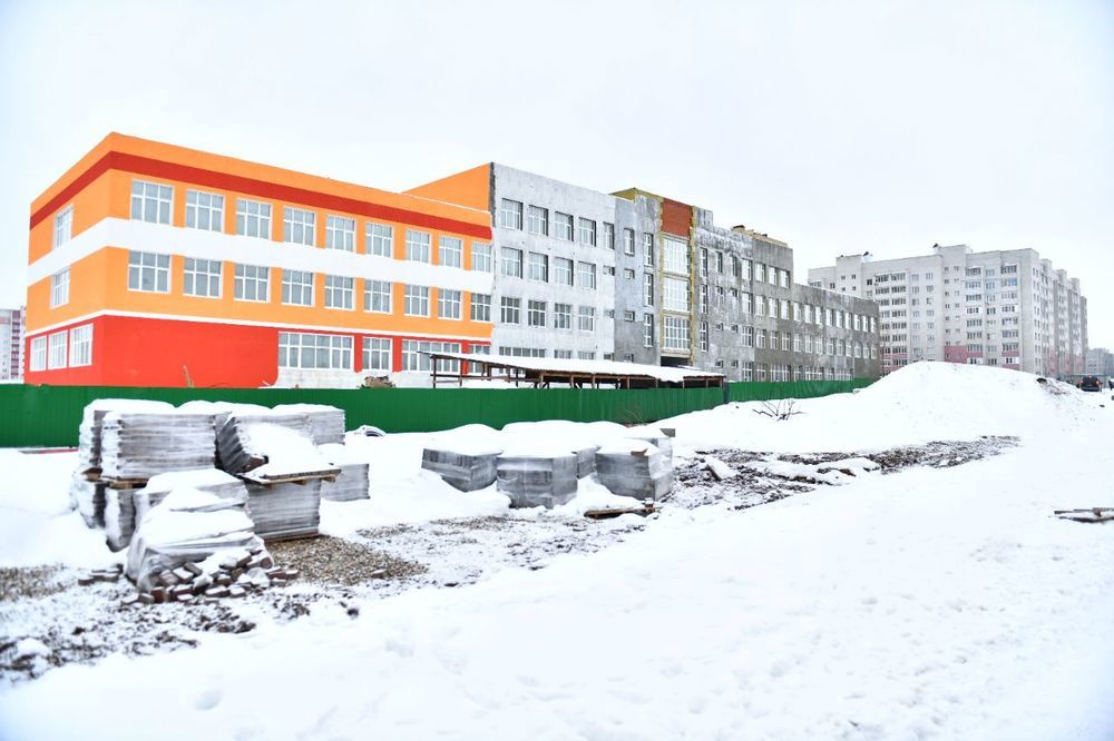 Ярославский губернатор раскритиковал темпы строительства школы в Брагино
