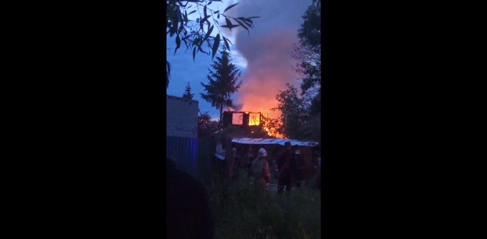 В Ярославле загорелся дом на набережной Волги