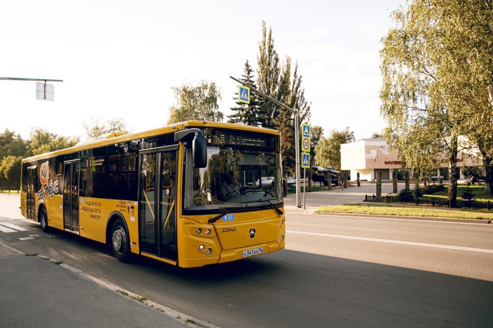 Питерского перевозчика в Ярославле оштрафовали за срыв выпуска автобусов