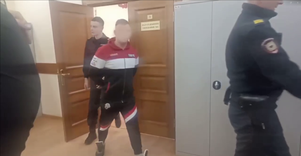 Ярославский суд отправил в СИЗО курьера телефонных мошенников