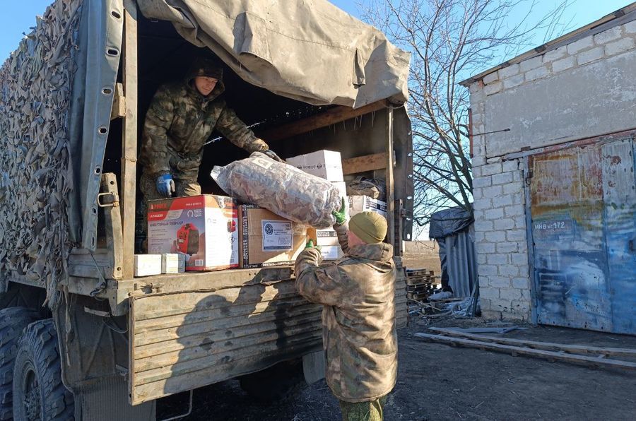 Собранный депутатами Ярославской областной Думы груз доставлен в зону СВО