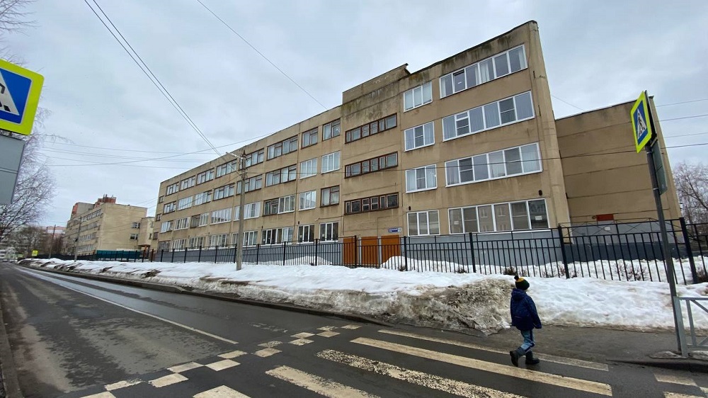 В Ярославле выделили деньги на ремонт заволжской школы