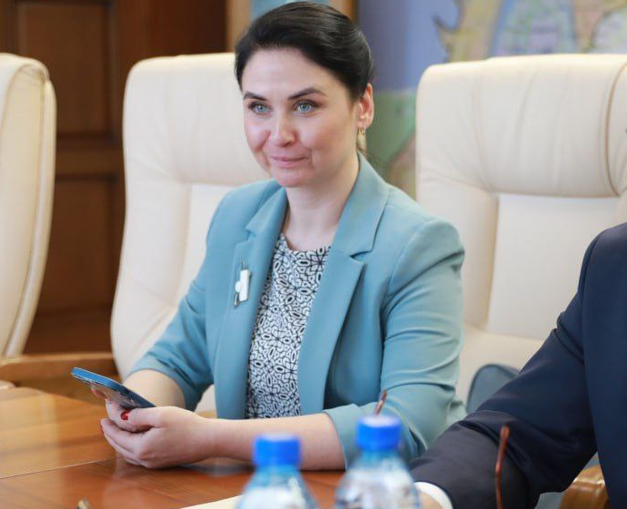 Пресс-секретарь ярославского губернатора отказалась от общественного статуса