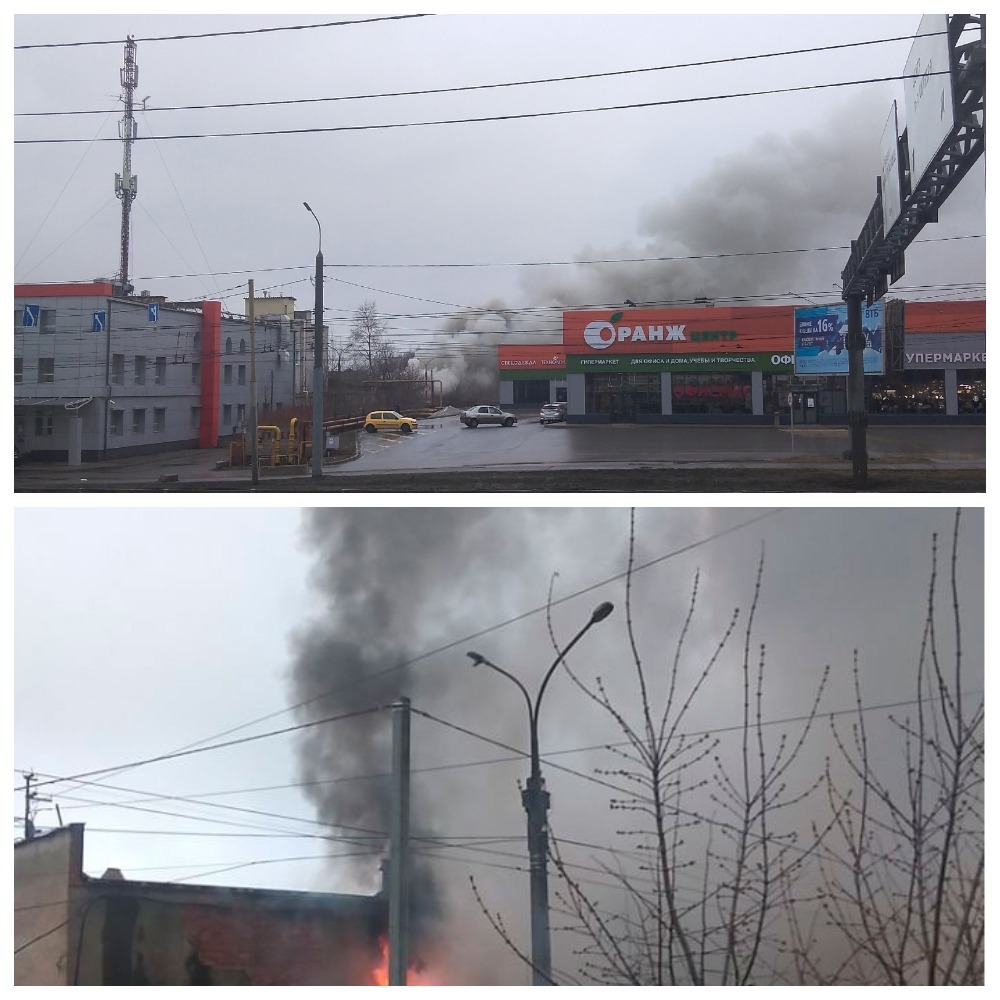 В Ярославле рядом с ТЦ загорелась баня