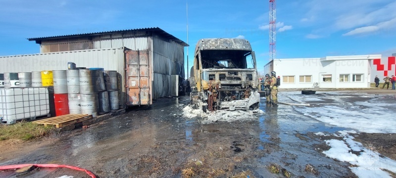 В МЧС сообщили подробности пожара на птицефабрике «Волжанин»
