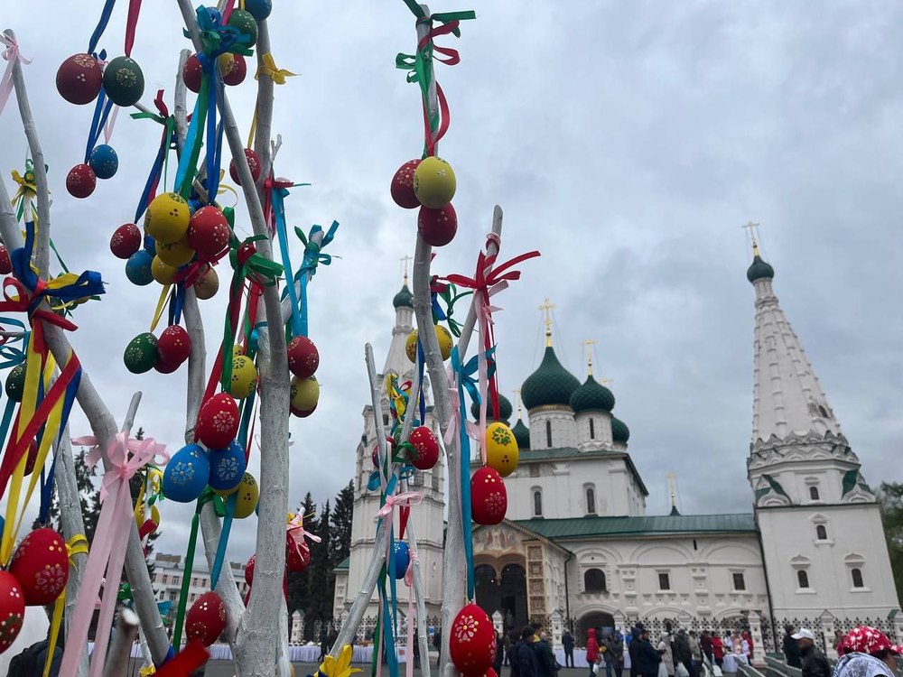 На Советской площади в Ярославле проходит Пасхальный фестиваль